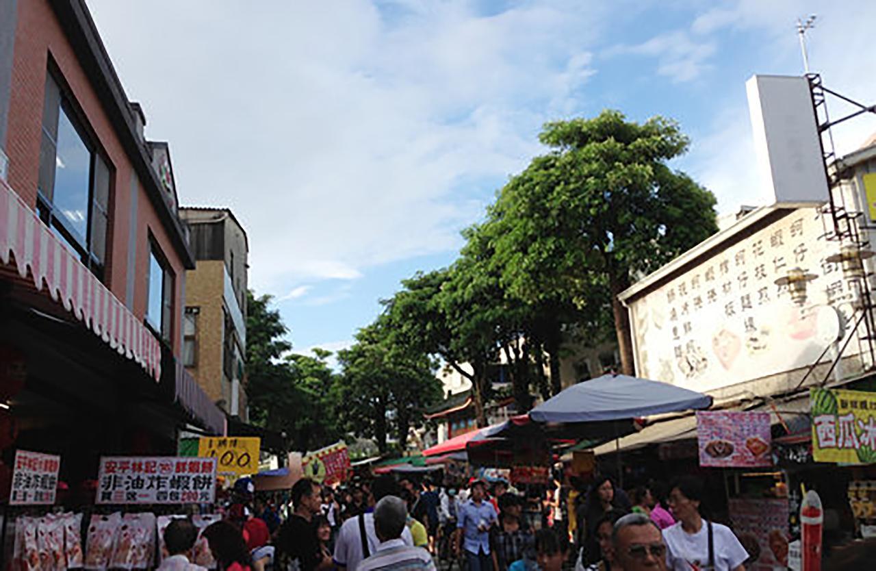 You Yueh Tainan Luaran gambar